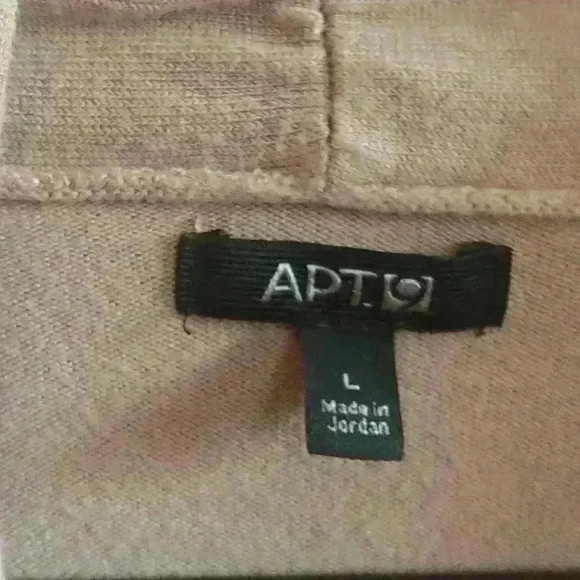 Apt. 9 sweater #0011A - Picture 3 of 5